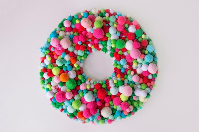 pom pom wreath