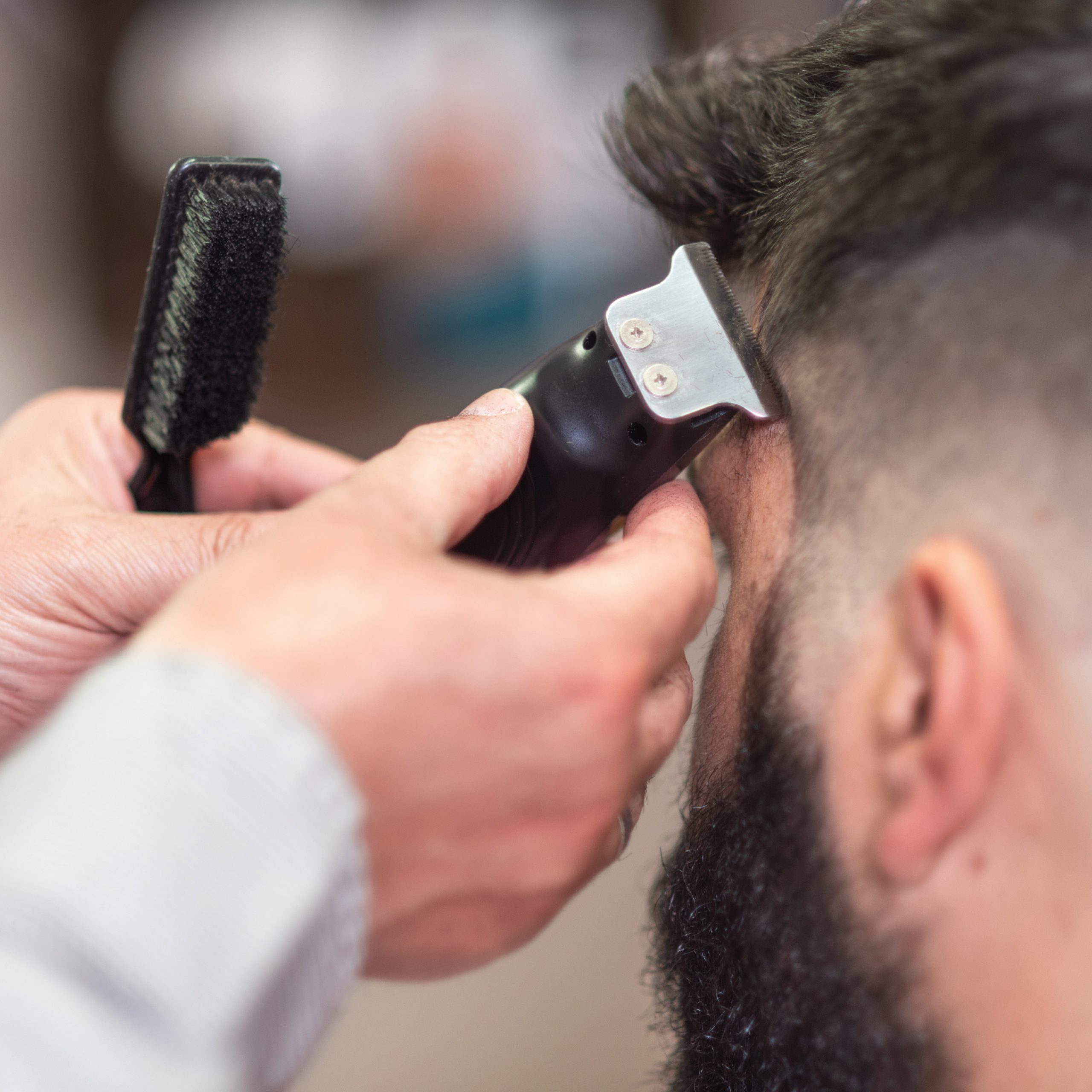 8 Best Hair Clippers to Use at Home
