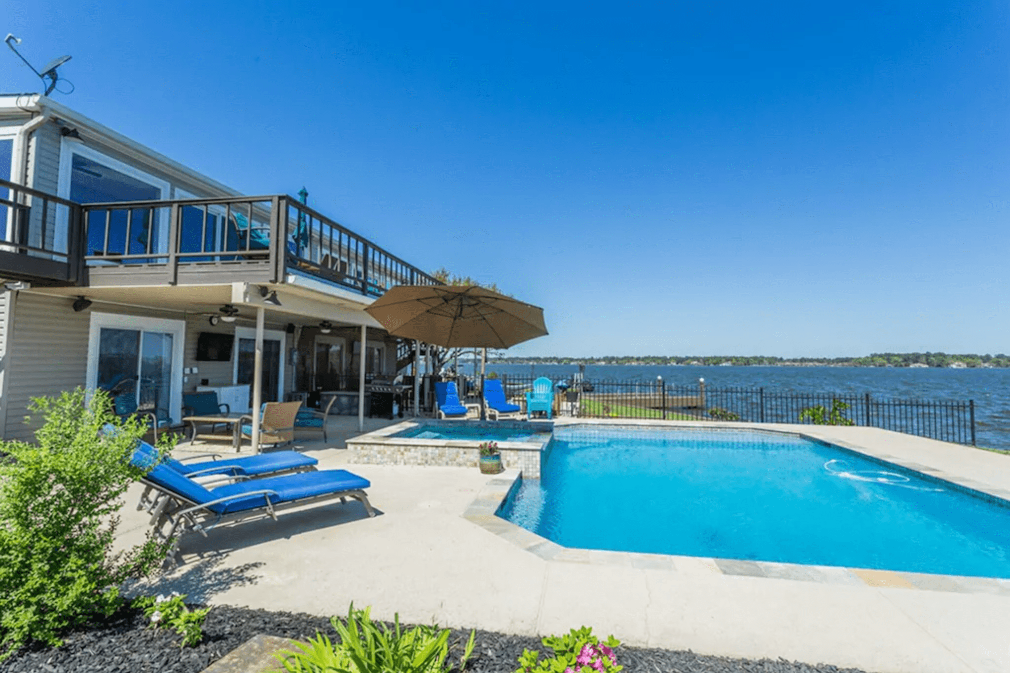 Beach-house vibes: Lake Travis, Texas