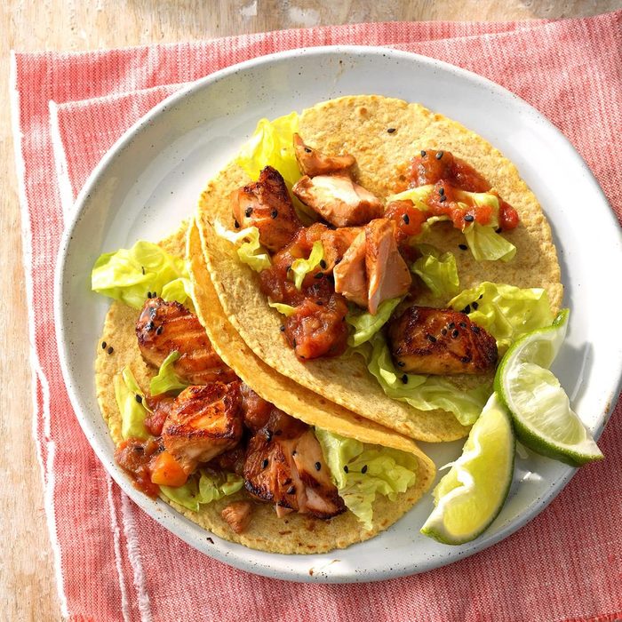 Asian Salmon Tacos Exps Sdam18 199145 C12 01 1b 22