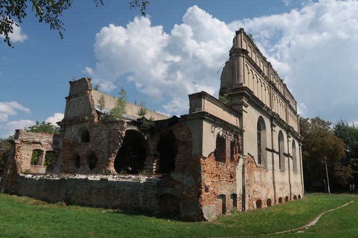 Abandoned Synagogues in Ukraine