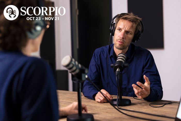people starting a podcast