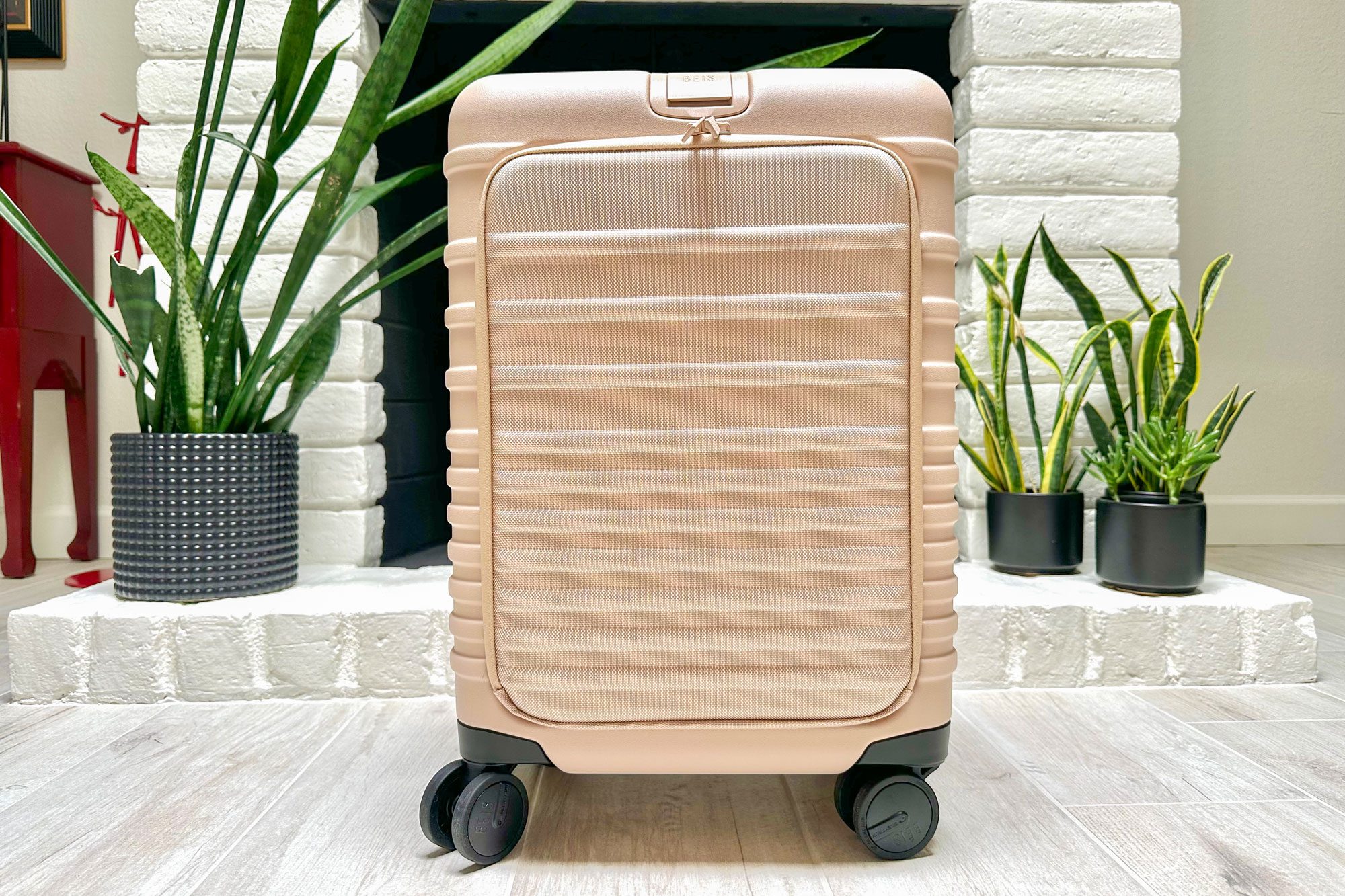 I Took the Béis Front Pocket Carry-On on Multiple International Flights, and It’s a Winner