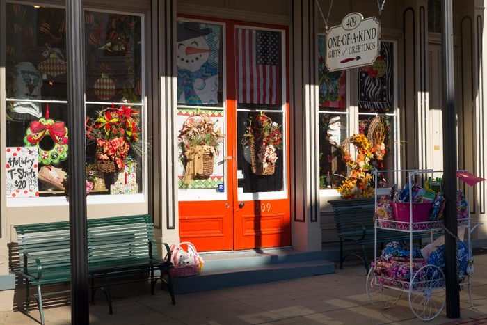 12 Best Christmas Markets In The U.s. Brimming With Holiday Cheer